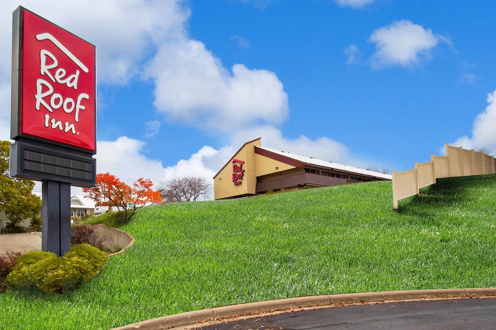 Red Roof Inn Madison WI - photo 37