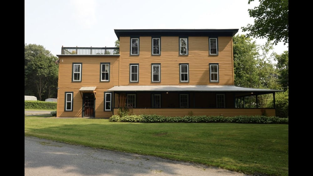 The Woodbine Inn - photo 48
