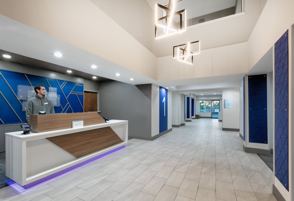 Holiday Inn Express & Suites Dallas Park Central Northeast by IHG - photo 33