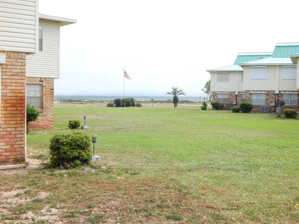 065 Surf Club B5 - photo 25