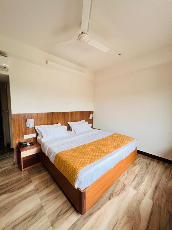 East Town Hotel — Palghat — photo 4