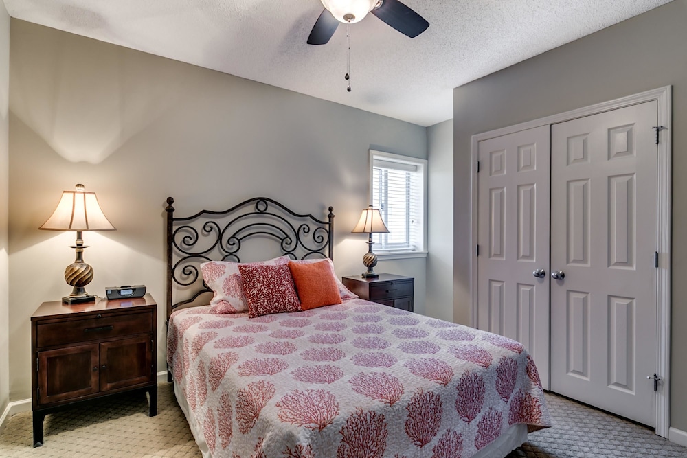 Barefoot Resort North Tower by Condo World - photo 8