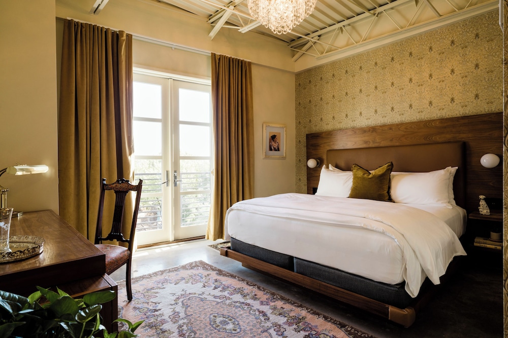 The Frances Modern Inn - photo 8
