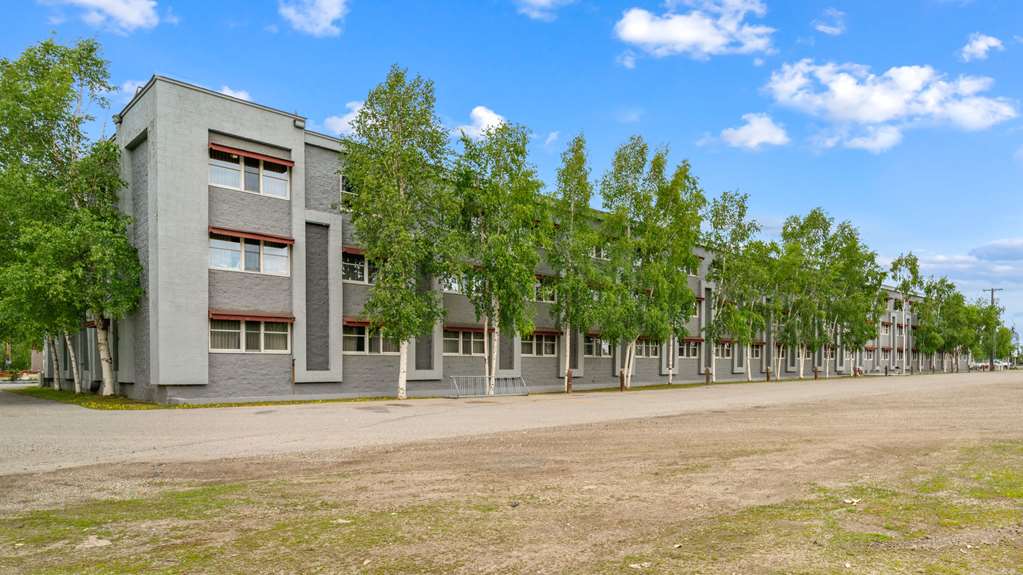 Clarion Hotel & Suites Fairbanks near Ft. Wainwright - photo 2