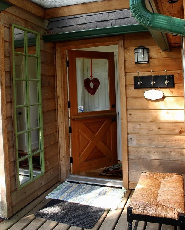 Thistle Dew Cottage — 4-Star Luxury Hotel in Salt Spring Island, Canada