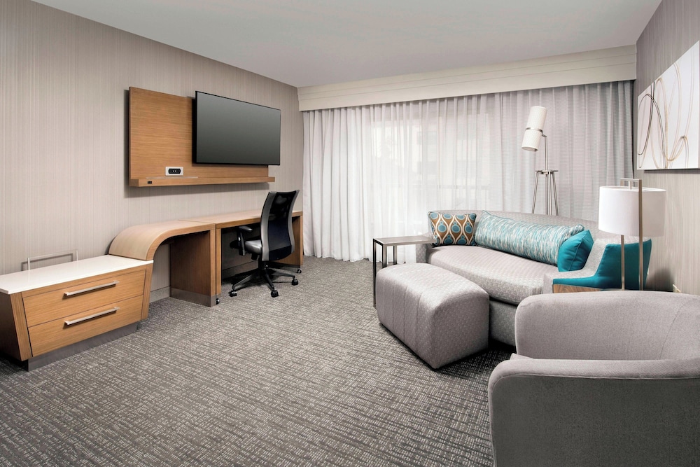 Courtyard By Marriott Portland Hillsboro - photo 7