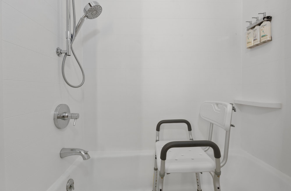 Holiday Inn Express Hotel & Suites West Coxsackie by IHG - photo 20