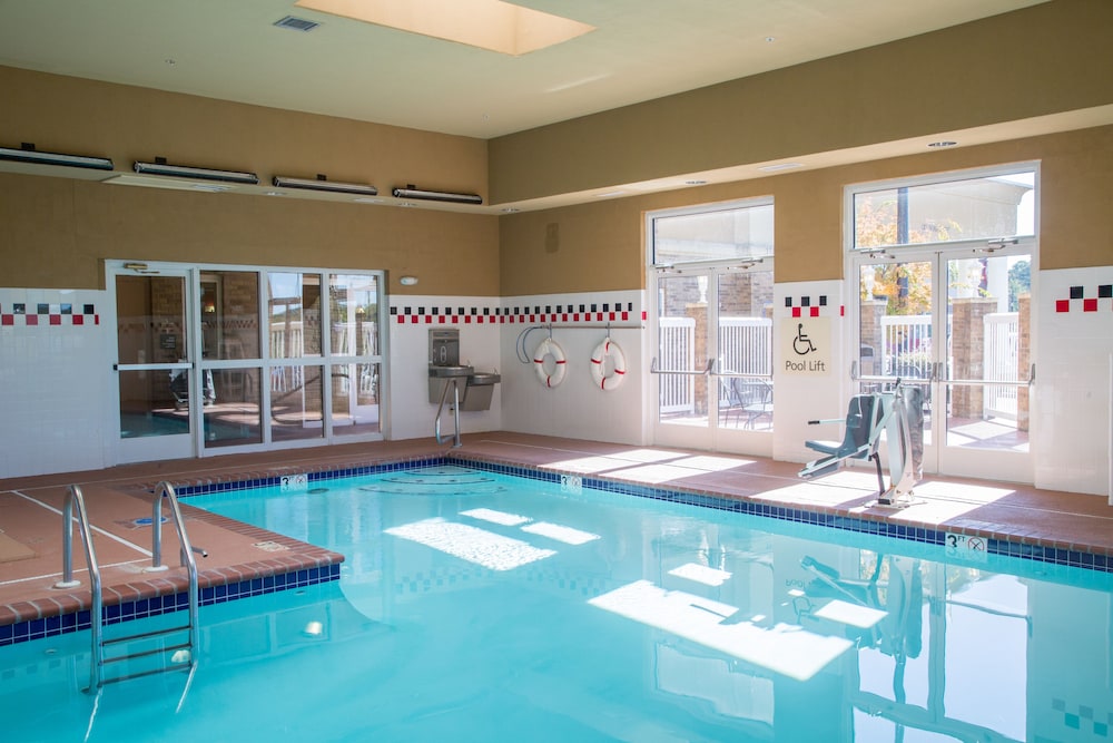 Hampton Inn Oxford West - photo 56