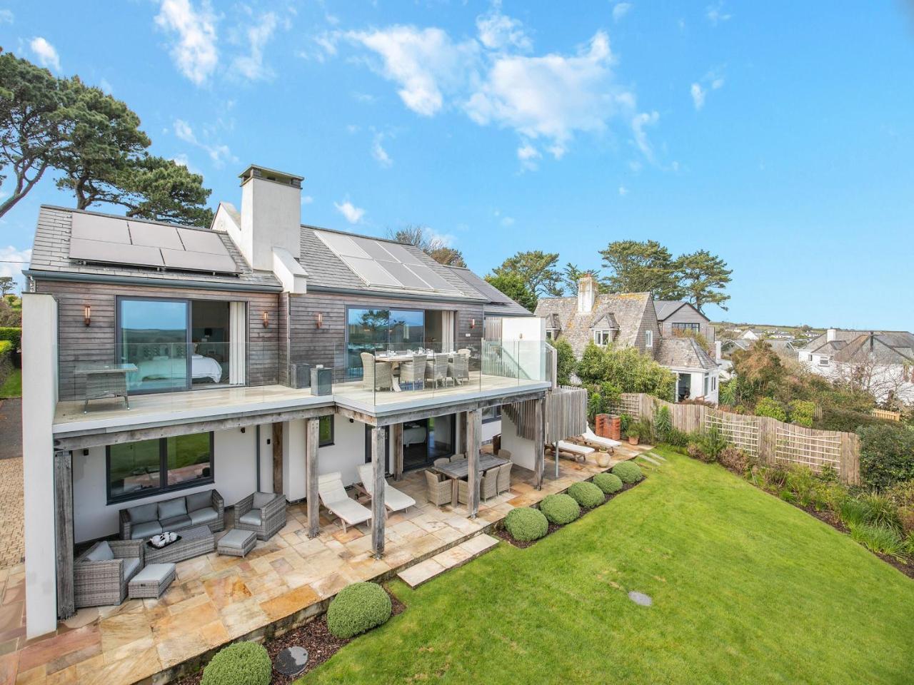 Long Commons in Truro, United Kingdom