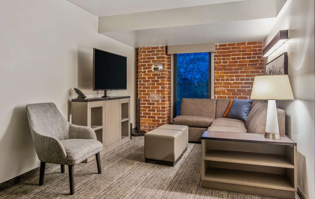 Hyatt House Sacramento Midtown - photo 41