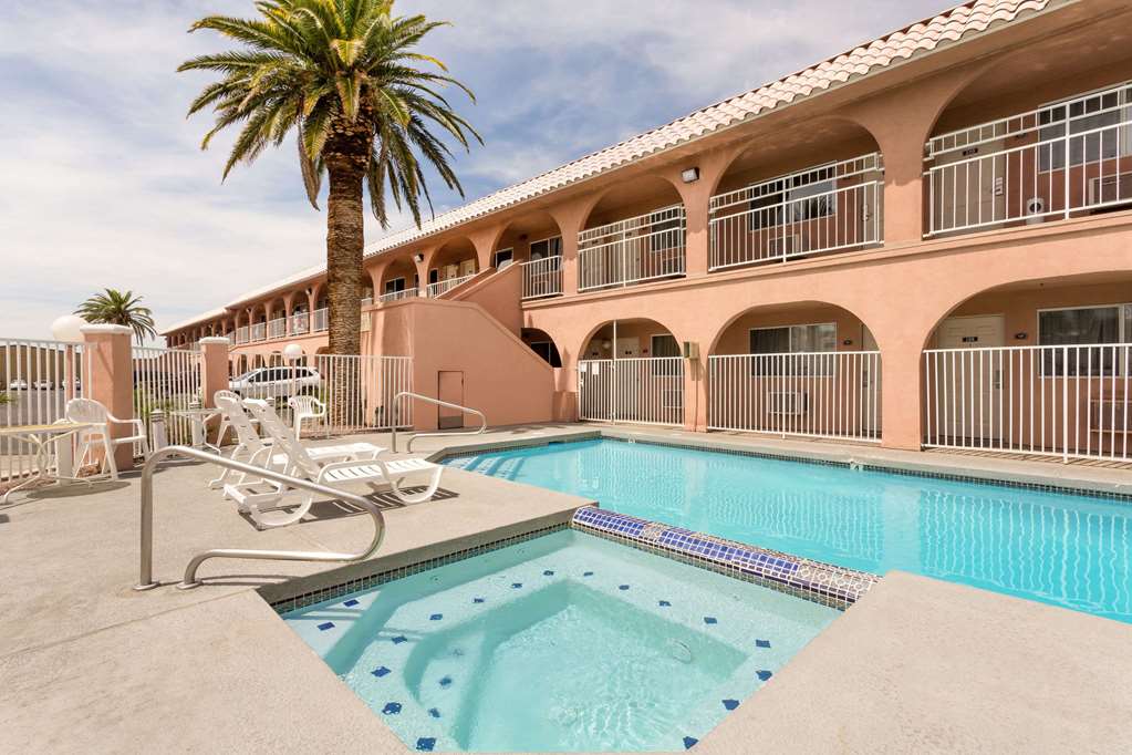 Days Inn by Wyndham Bullhead City - photo 6