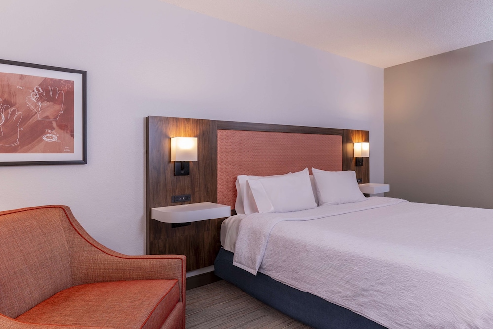 Hampton Inn & Suites St. Louis Chesterfield - photo 21