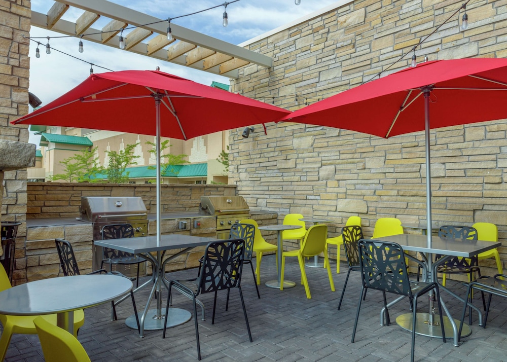 Home2 Suites by Hilton Fort Collins - photo 25