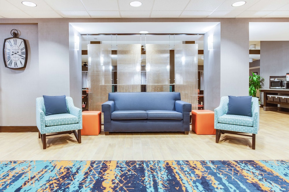 Hampton Inn Orlando International Drive Convention Center - photo 3