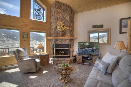 Peak Place - carbon neutral hotel in Creede