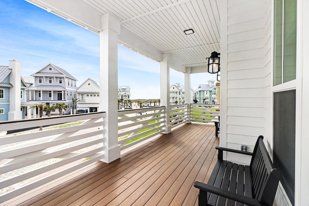 No Shower Happy Hour 215 LAU in Port Aransas, United States