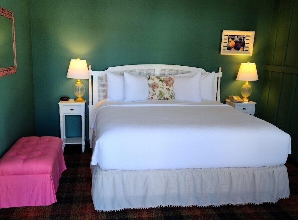 Carmel River Inn & Cottages - photo 37