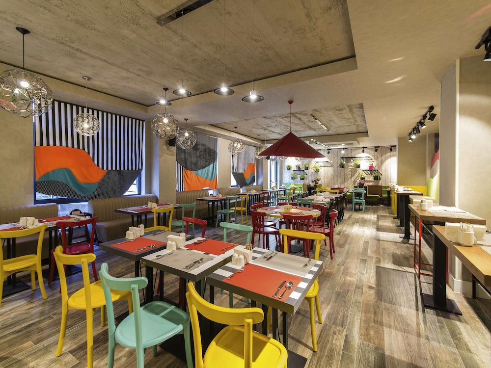 מזון ומשקאות