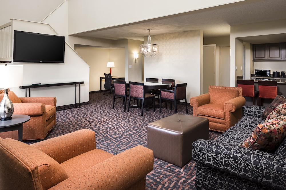 Holiday Inn Wichita East I 35 an IHG Hotel - photo 3