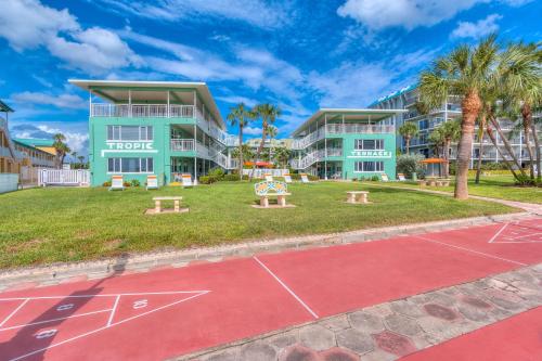 Tropic Terrace Suite #49 Beachfront Resort - photo 11