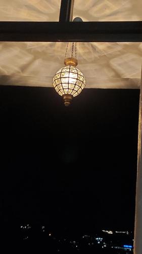 Vila Keluarga Syariah Mawar 82 Dago Resort 4BR dengan Privat Pool BBQ dan Rooftop — Bandung — photo 4