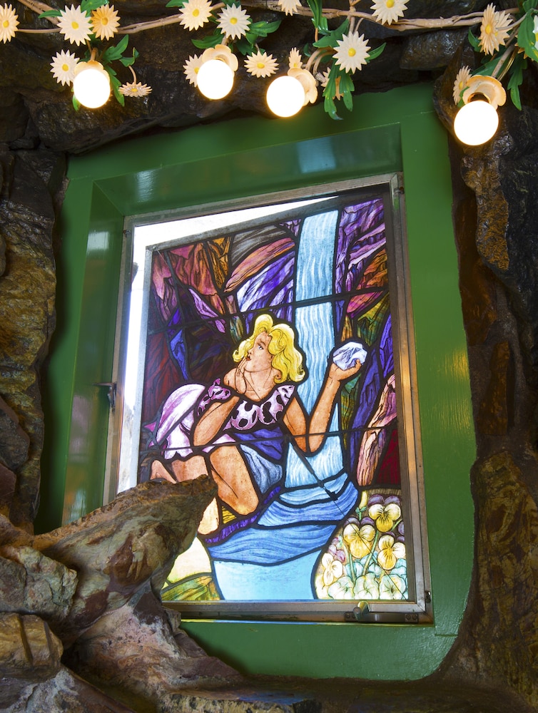 Madonna Inn - photo 120