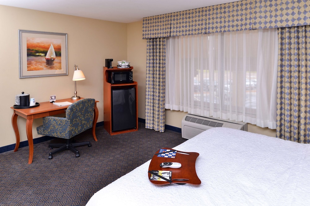 Hampton Inn Evanston - photo 15