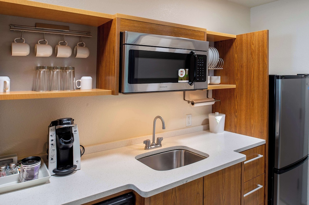 Home2 Suites by Hilton St. Louis Forest Park - photo 20
