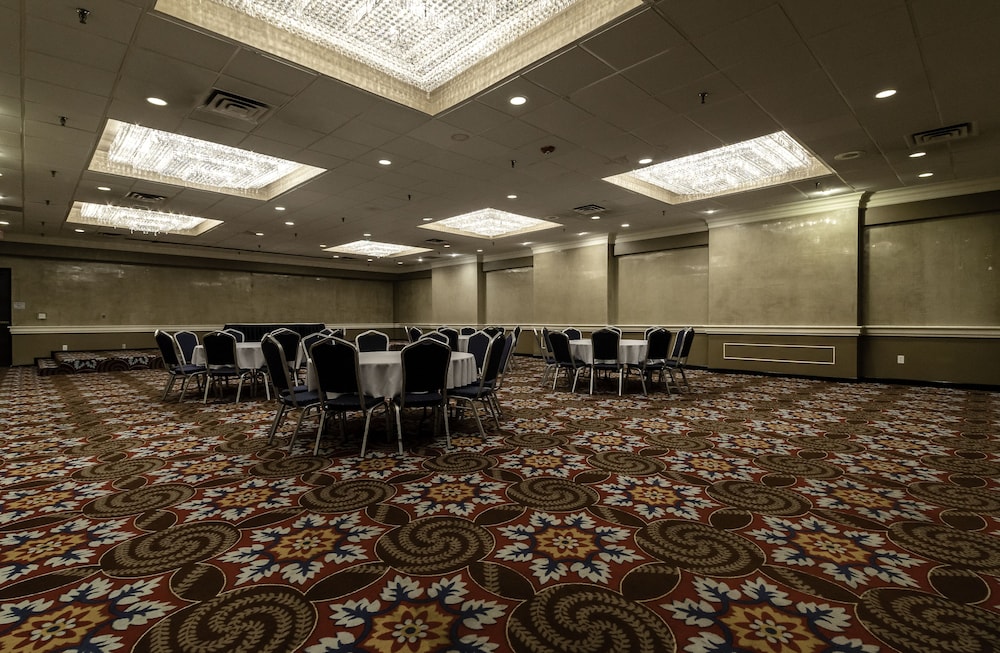 Causeway Bay Hotel - photo 24