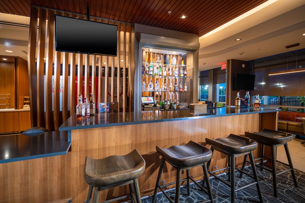 SpringHill Suites by Marriott Kenosha - photo 64