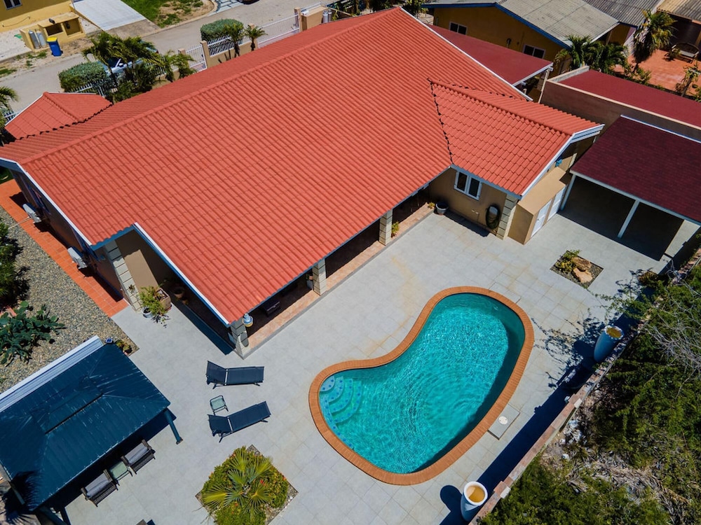Lux High end Haven Private Pool Unique Decor in Noord, Aruba