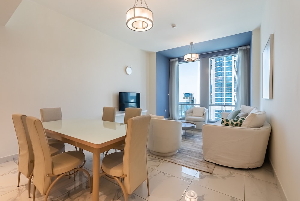 Noora Tower I Spacious 3BDR Apartment and maid room with Burj Khalifa View — 5-Star Luxury Hotel in Dubai, United Arab Emirates
