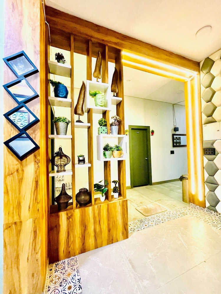 Hotel Prime Mathura - last minute hotel in Mathura