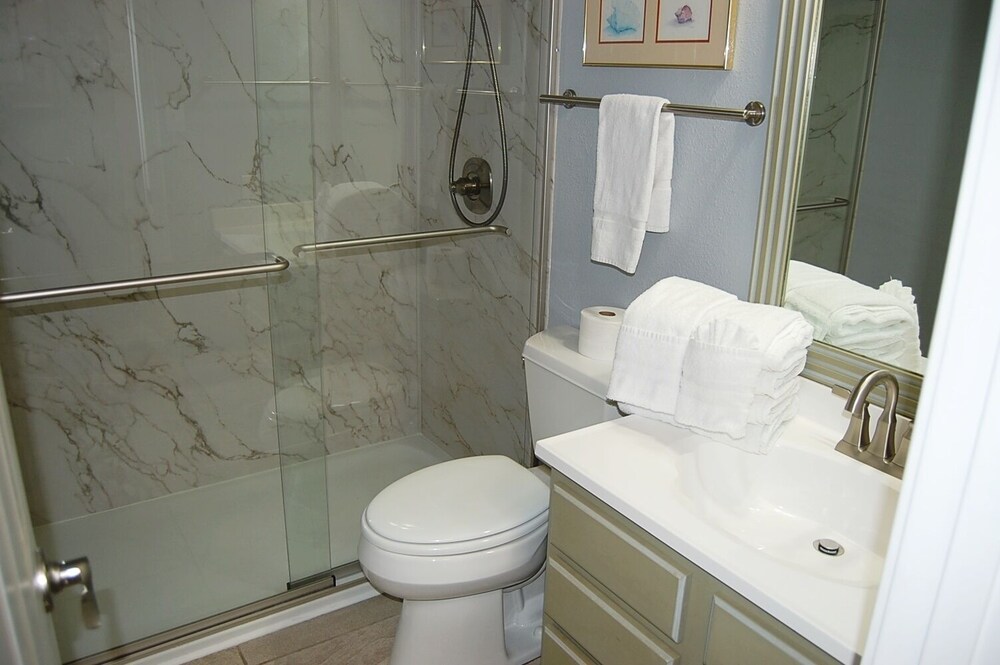 Driftwood Tower Condominiums - photo 15