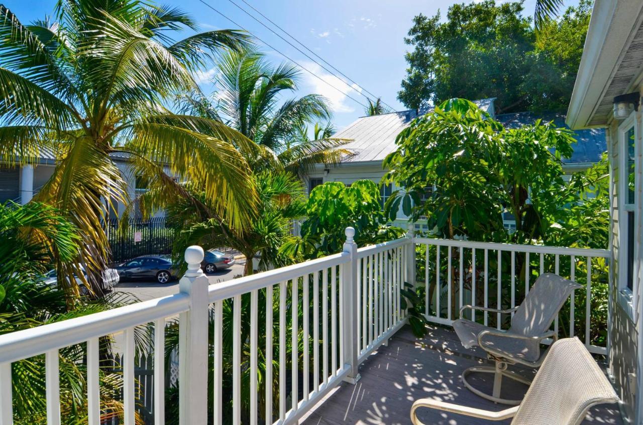 Linger Longer by Avantstay Key West Walkable Gated Community Shared Pool Week Long Stays Only - photo 12