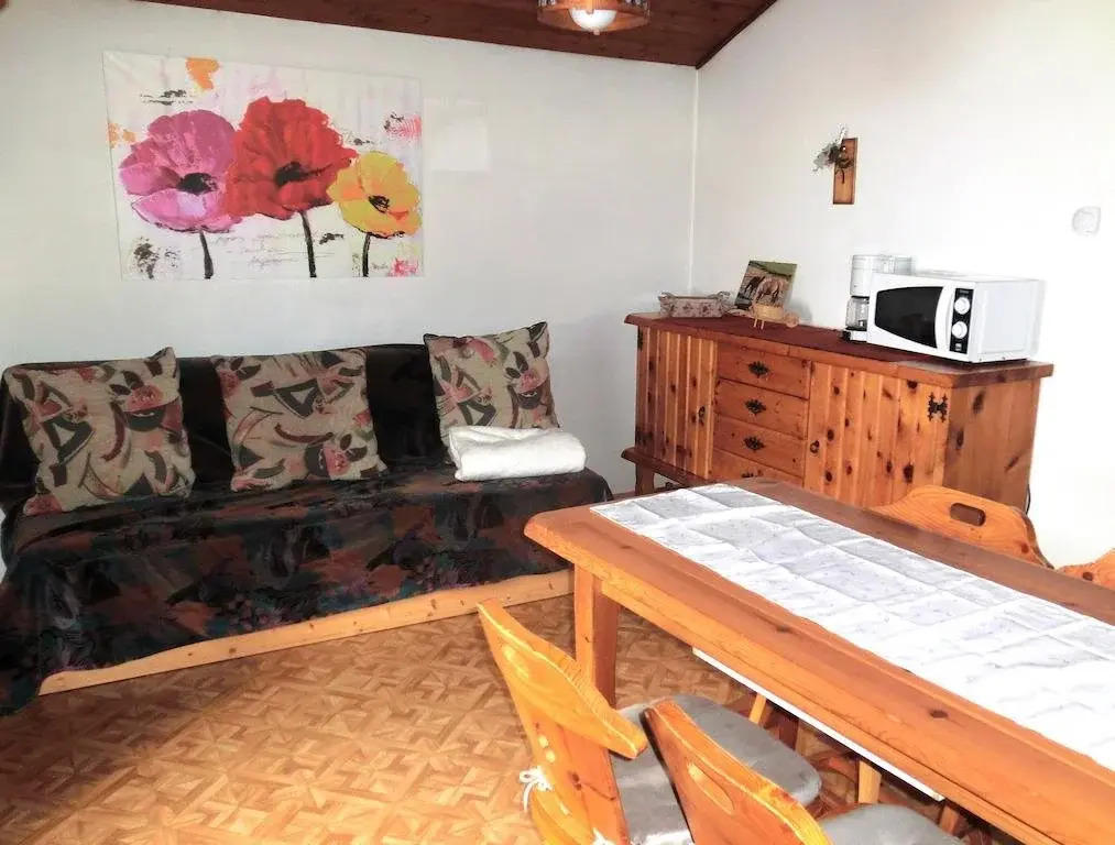 Residence Hofer — 4-Star Luxury Hotel in Valdaora Di Mezzo, Italy
