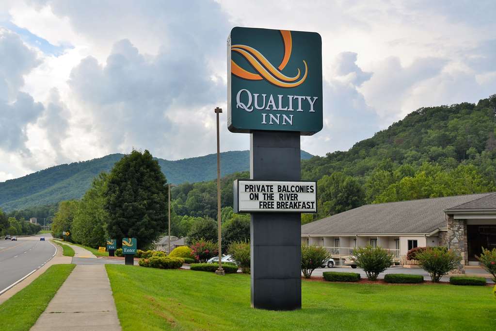 Quality Inn Cherokee Riverside - carbon neutral hotel in Cherokee