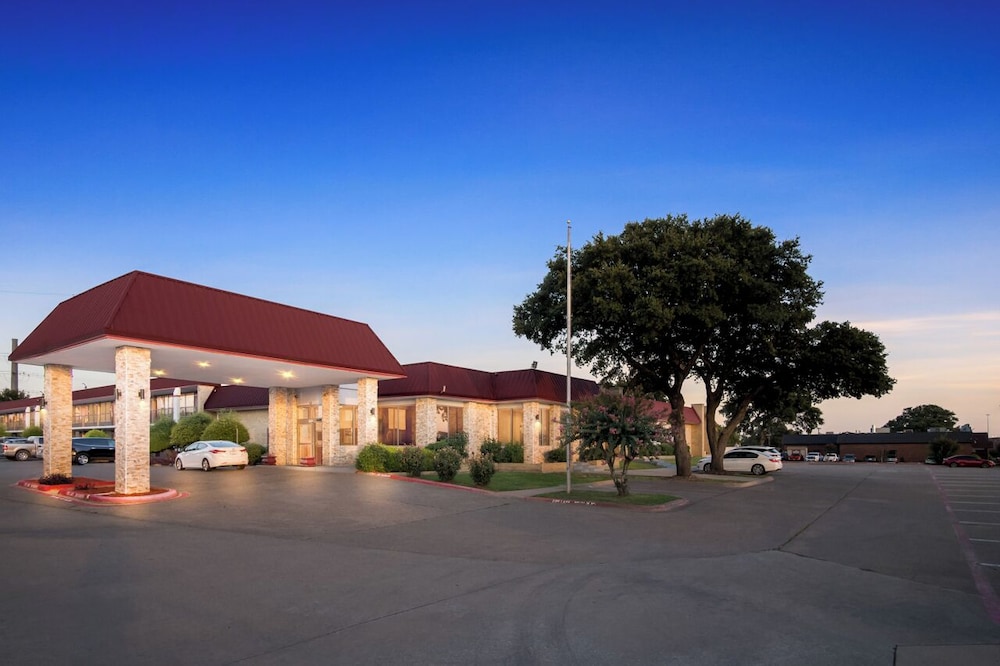 Red Roof Inn & Conference Center McKinney - photo 37