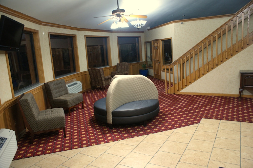 Sonesta Essential Van Buren Fort Smith - photo 2