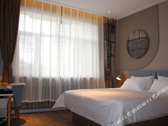 Gostiny Dvor — hotel in Mirny