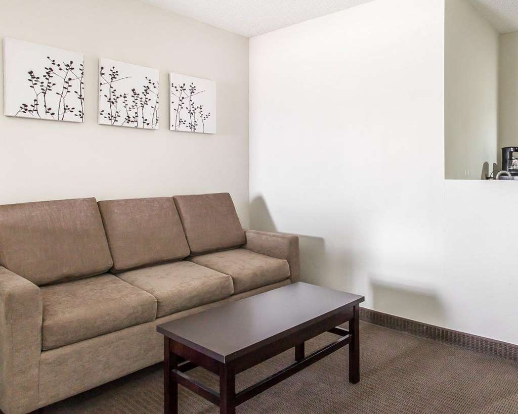 Sleep Inn & Suites Near I 90 and Ashtabula - photo 11
