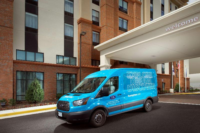 Hampton Inn & Suites Falls Church - photo 5