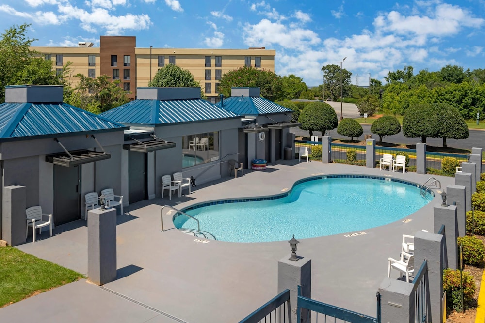 Quality Inn Simpsonville Greenville - photo 36