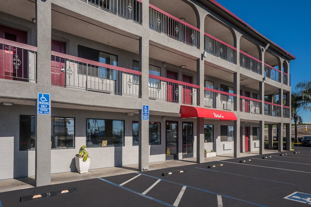 Red Roof Inn Stockton - photo 32