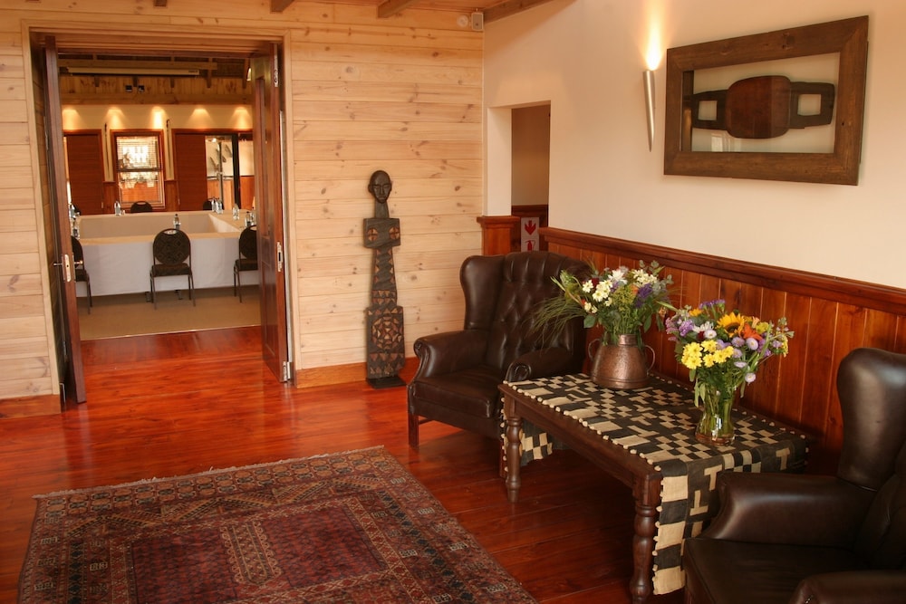 Tau Game Lodge — Zeerust — photo 3