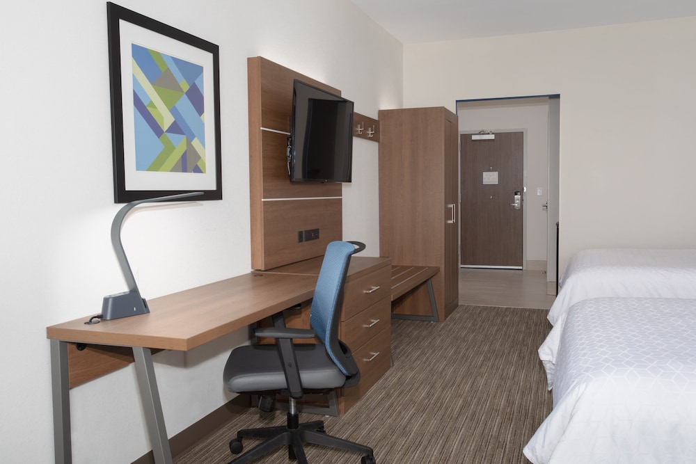 Holiday Inn Express & Suites Goodland I 70 an IHG hotel - photo 13