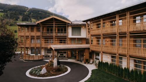 Fräulein Nannerl Boutique Apart Mit Saunahaus — 4-Star Luxury Hotel in Gerlos, Austria