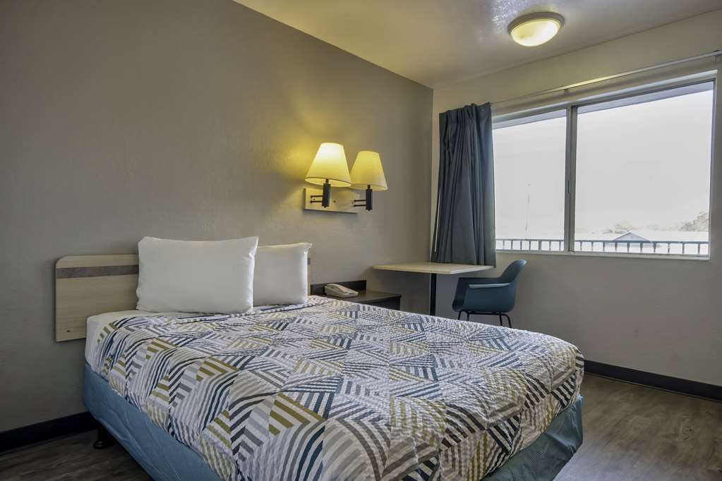 Motel 6 Farmington NM - photo 14