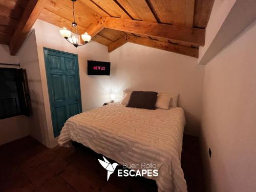 Antigua Central Loft & 3BR Casa King Beds Volcano View — 4-Star Luxury Hotel in Antigua Guatemala, Guatemala