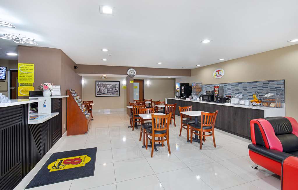 Super 8 by Wyndham Eddyville Kuttawa - photo 4